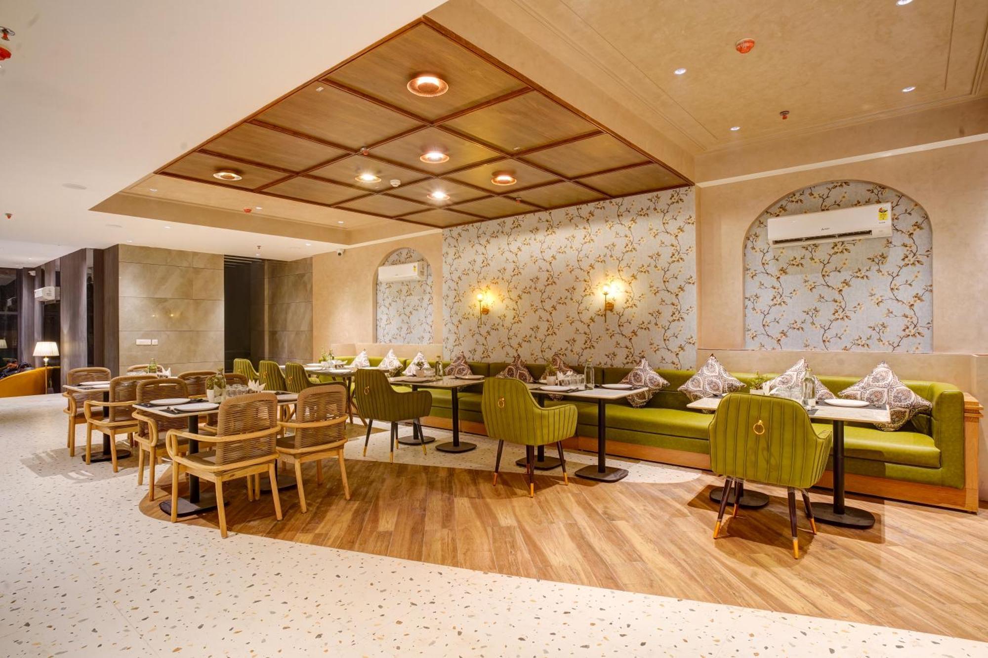 Hotel Iva Premium Delhi Airport With Airport Drop Nové Dillí Exteriér fotografie